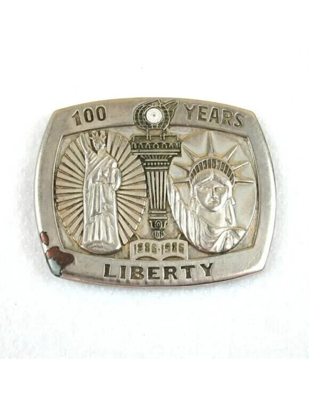 Vintage Belt Buckle Statue of Liberty 100 Years 1886-1986 Silver tone Metal